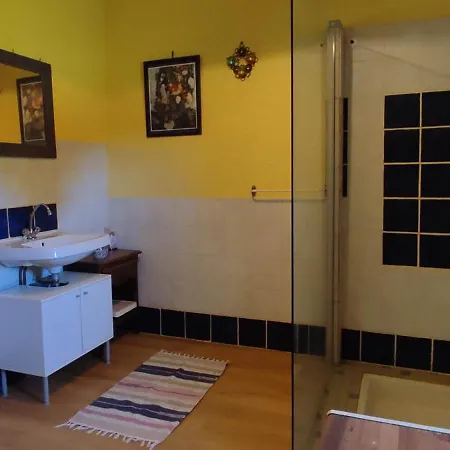 Au Coeur Des Bois A Monadiere * La Chapelle-Geneste