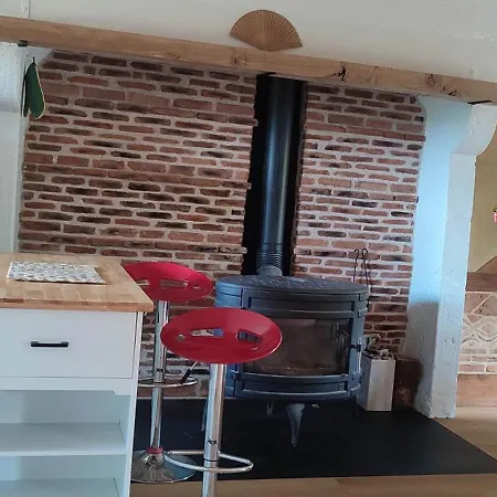 Holiday home Au Coeur Des Bois A Monadiere *