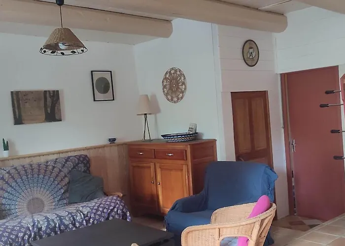 Дом отдыха Au Coeur Des Bois A Monadiere *