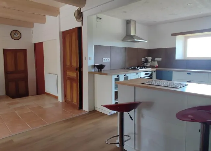 Au Coeur Des Bois A Monadiere Дом отдыха La Chapelle-Geneste